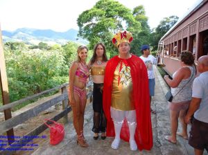 Rei Momo e comitiva no carnaval de 2012