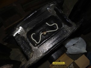 Detalhe da caixa e as torcidas já instaladas.