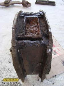 Detalhe dos compartimentos de óleo