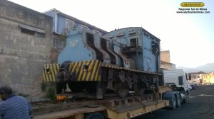 A locomotiva aguardando o desembarque