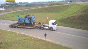 Após o retorno, indo para a alça do trevo.