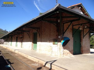 Descascamento das paredes concluído