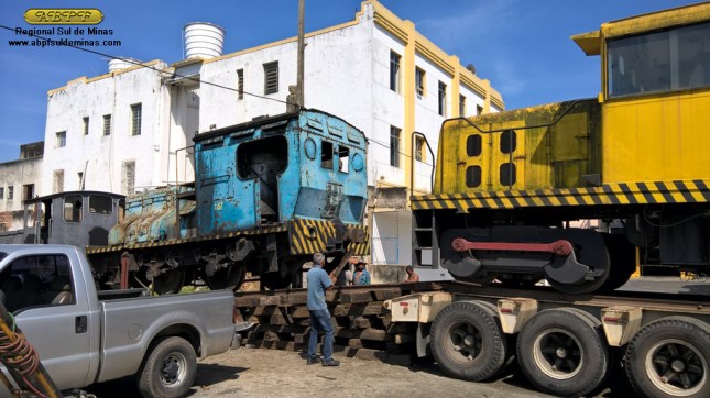 Desembarque da "Joana": a Sentinel 167 foi utilizada como "vagão madrinha" entre a "Camila" e ela
