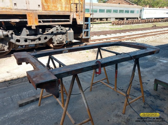 A estrutura de um dos foles já em adiantado processo de recuperação.