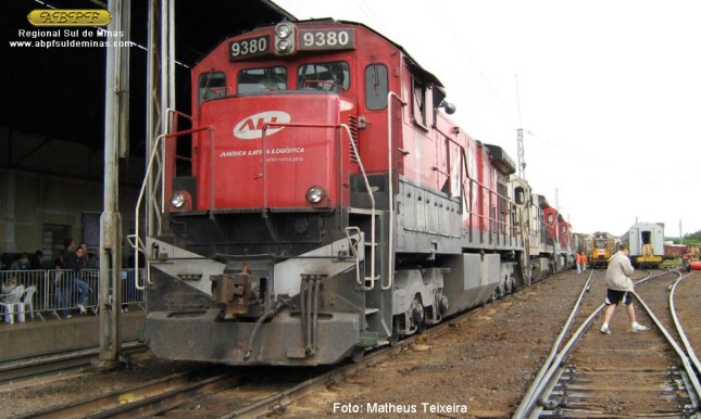 A 9380 pouco tempo após receber a pintura ALL, no pátio de São Carlos em 30/08/2008. Foto: Matheus Teixeira