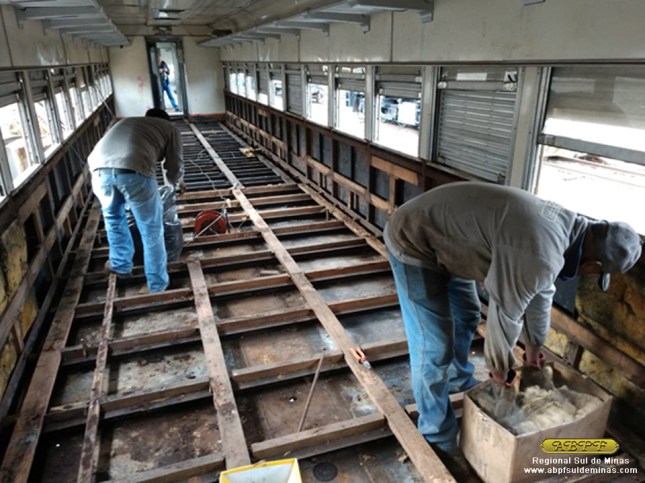 Remoção do isolamento antigo
